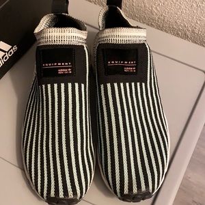 Sneakers likes socks